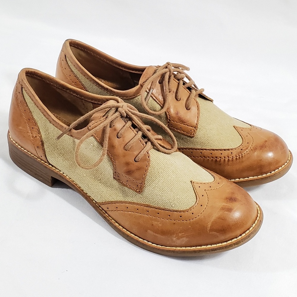 Gianni Bini Oxford Wing Tip Leather/Canvas Womens